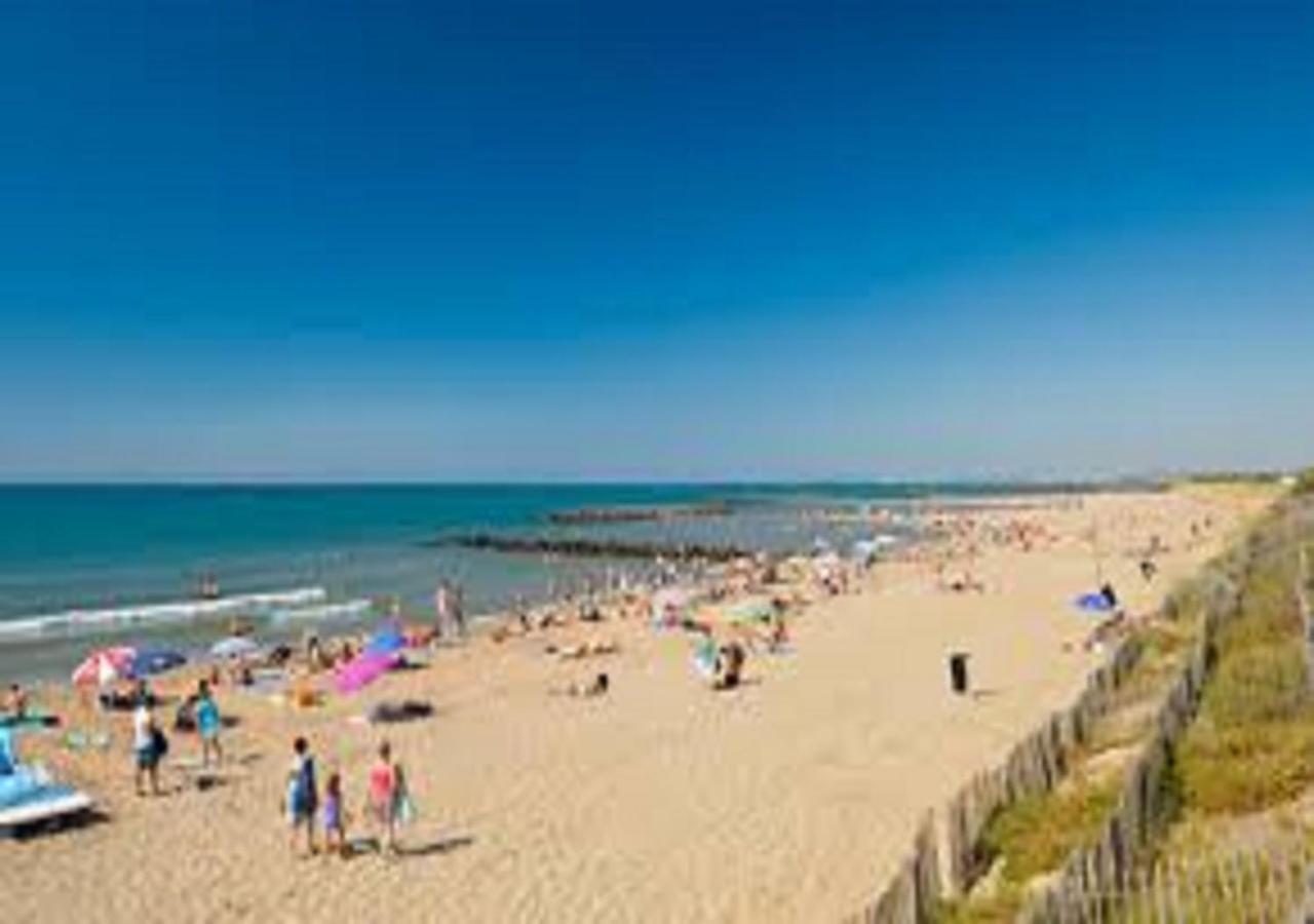 Camping La Carabasse Vias-Plage-T4 Climatise,Tout Confort, Emplacement Calme ! Εξωτερικό φωτογραφία